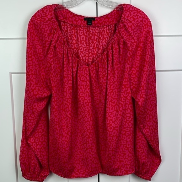 Ann Taylor SMALL leopard Print Blouse Pink Red V Neck Long Sleeve - Picture 1 of 7